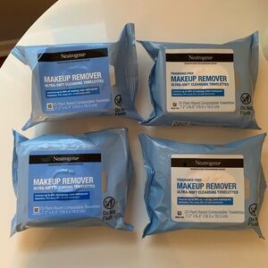Neutrogena Gentle Cleansing Wipes - group of 4